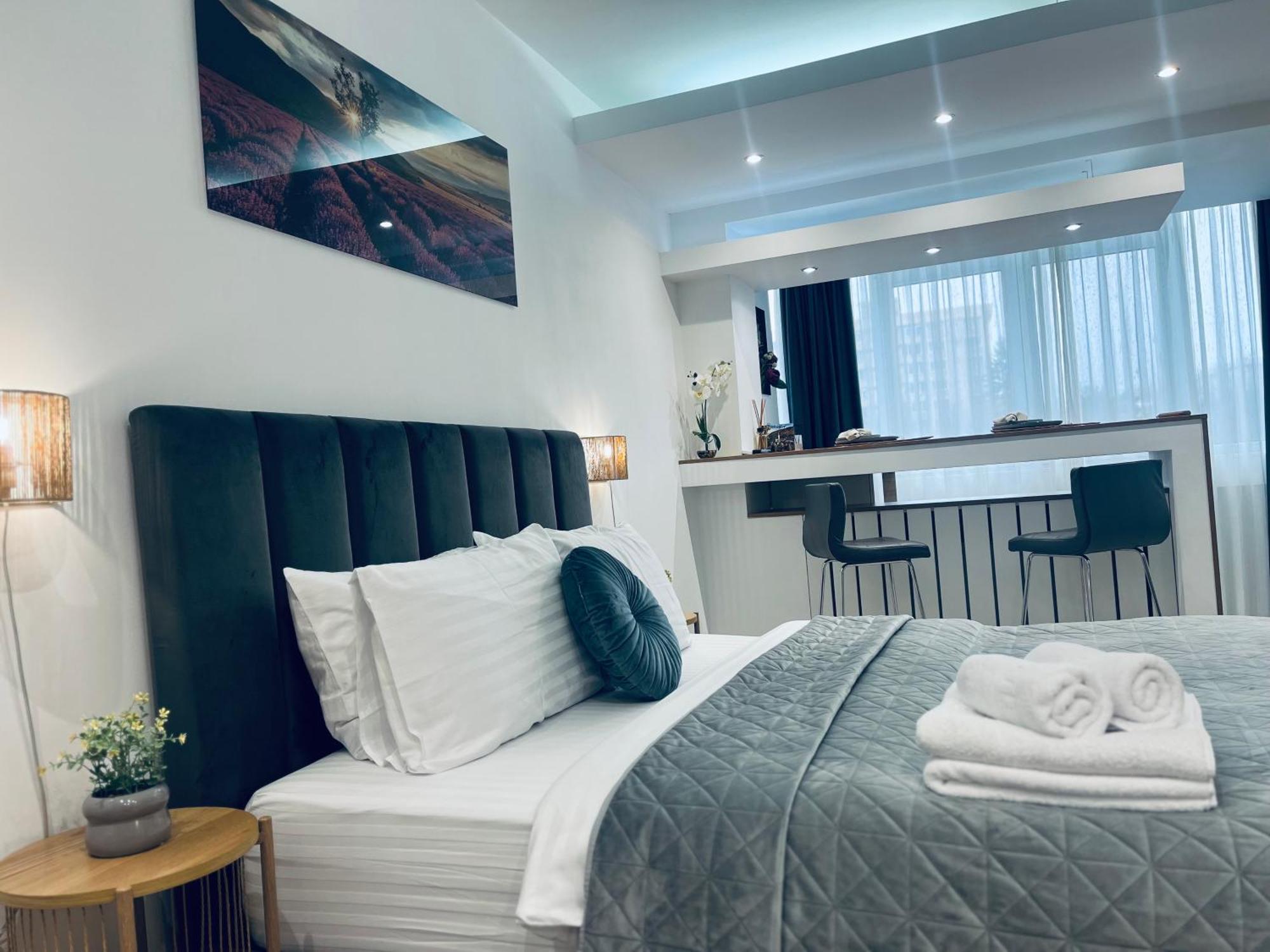 Kronstadt - Gara Apartment